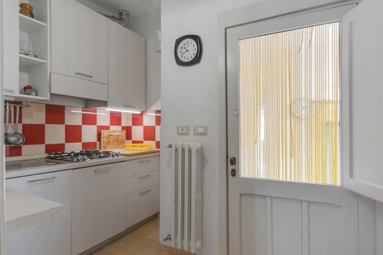 La Torre Antica Dimora Apartment Giuggianello ภายนอก รูปภาพ